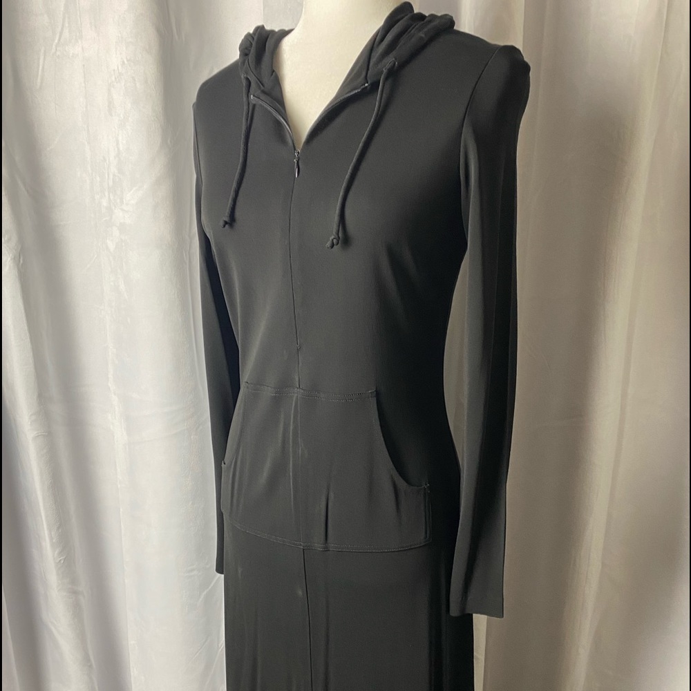 CATHERINE hooded jersey dress.
